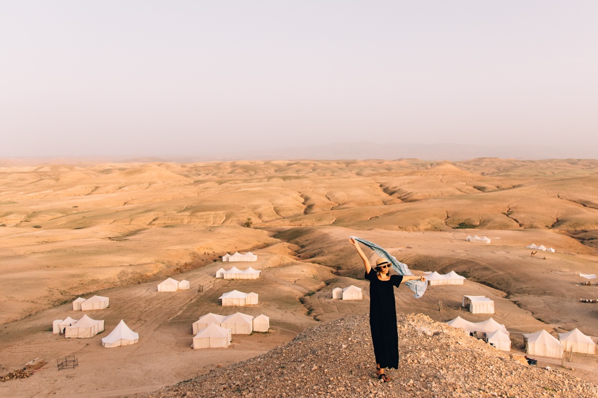 Von Marrakesch in die Wüste: Glamping-Auszeit im Scarabeo Camp