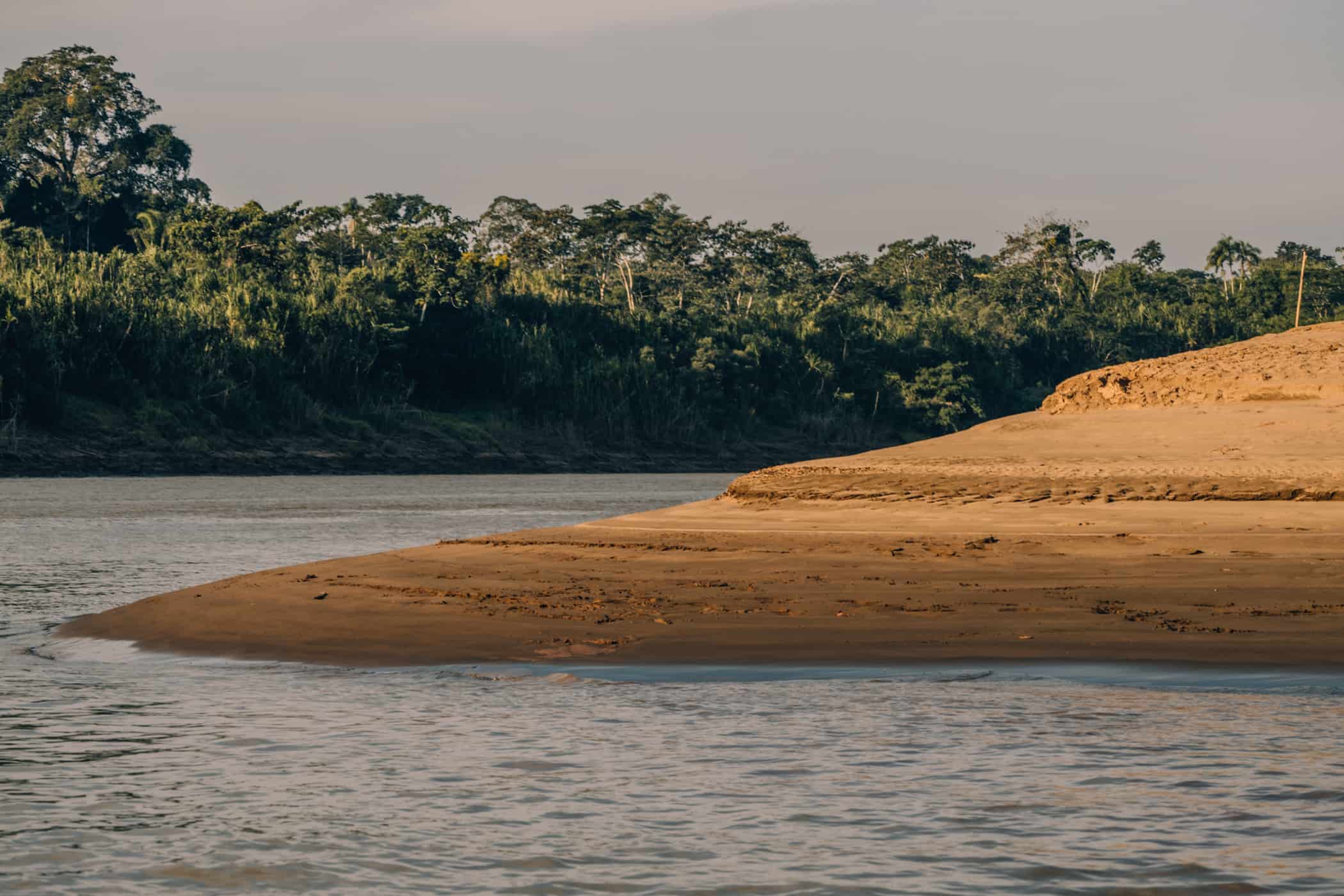 Amazonas Tour in Peru - Dschungelabenteuer in Puerto Maldonado: Unterwegs auf dem Tambopata Fluss